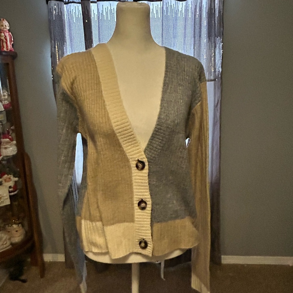 Hem & Thread Gray and Cream Cardigan